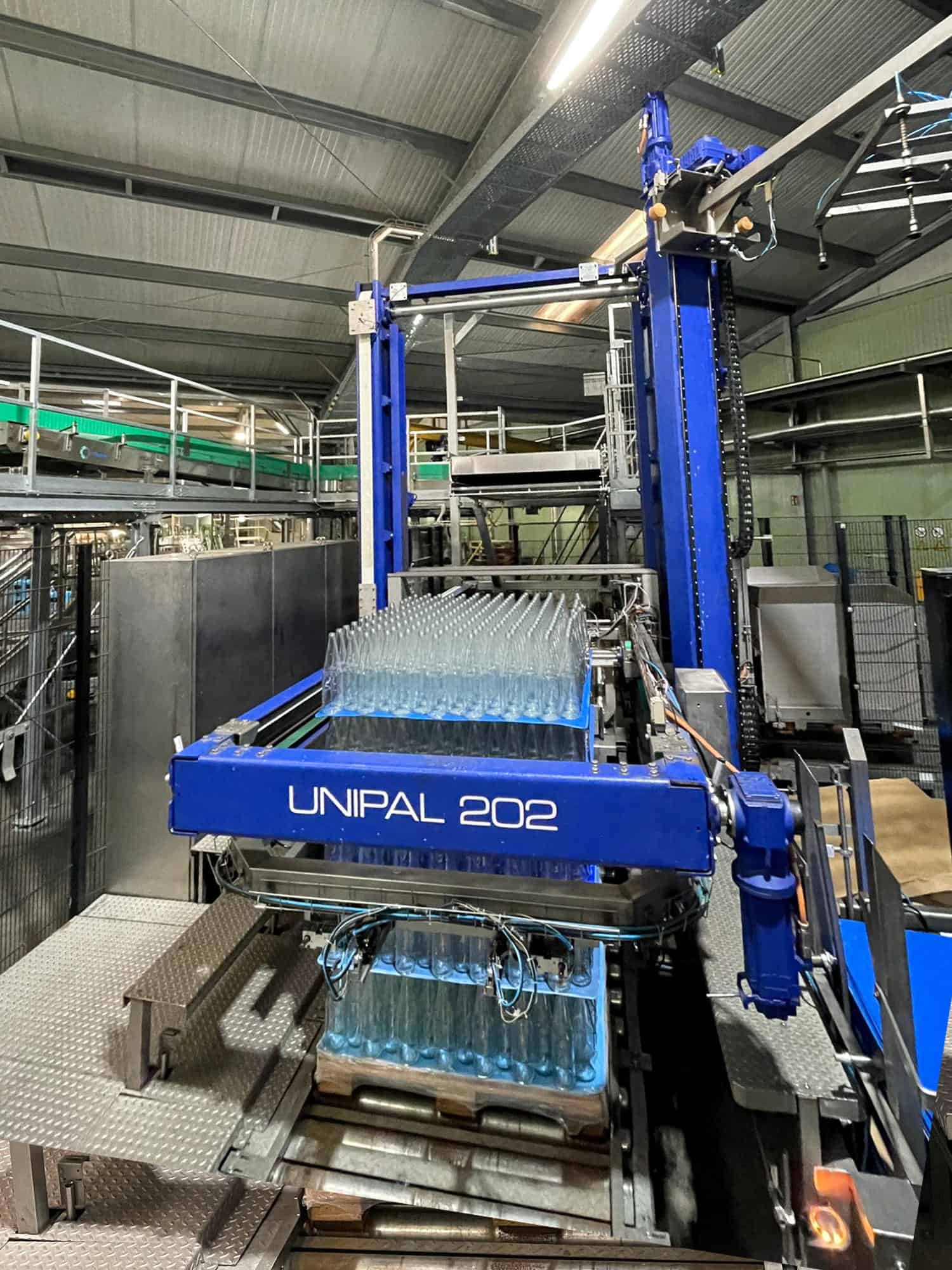Widok z przodu of BMS Unipal 202