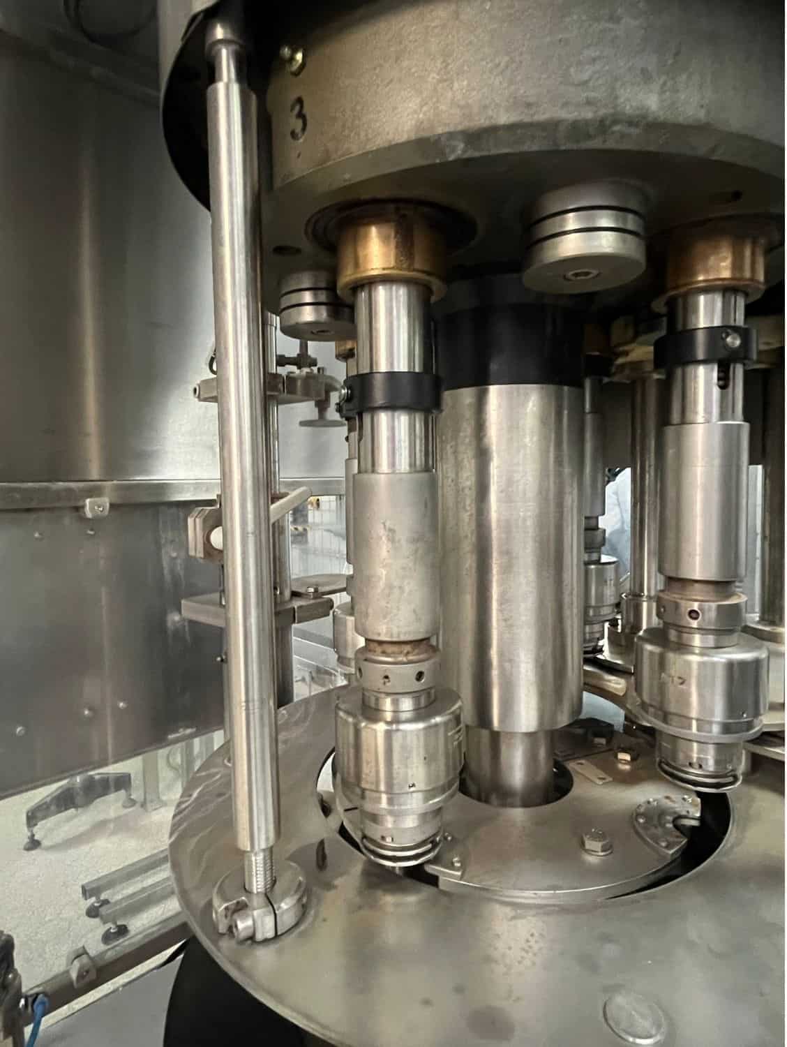 Pomieszczenie robocze firmy Dr Datz GmbH Getränke- und Sondermaschinenbau VS4R