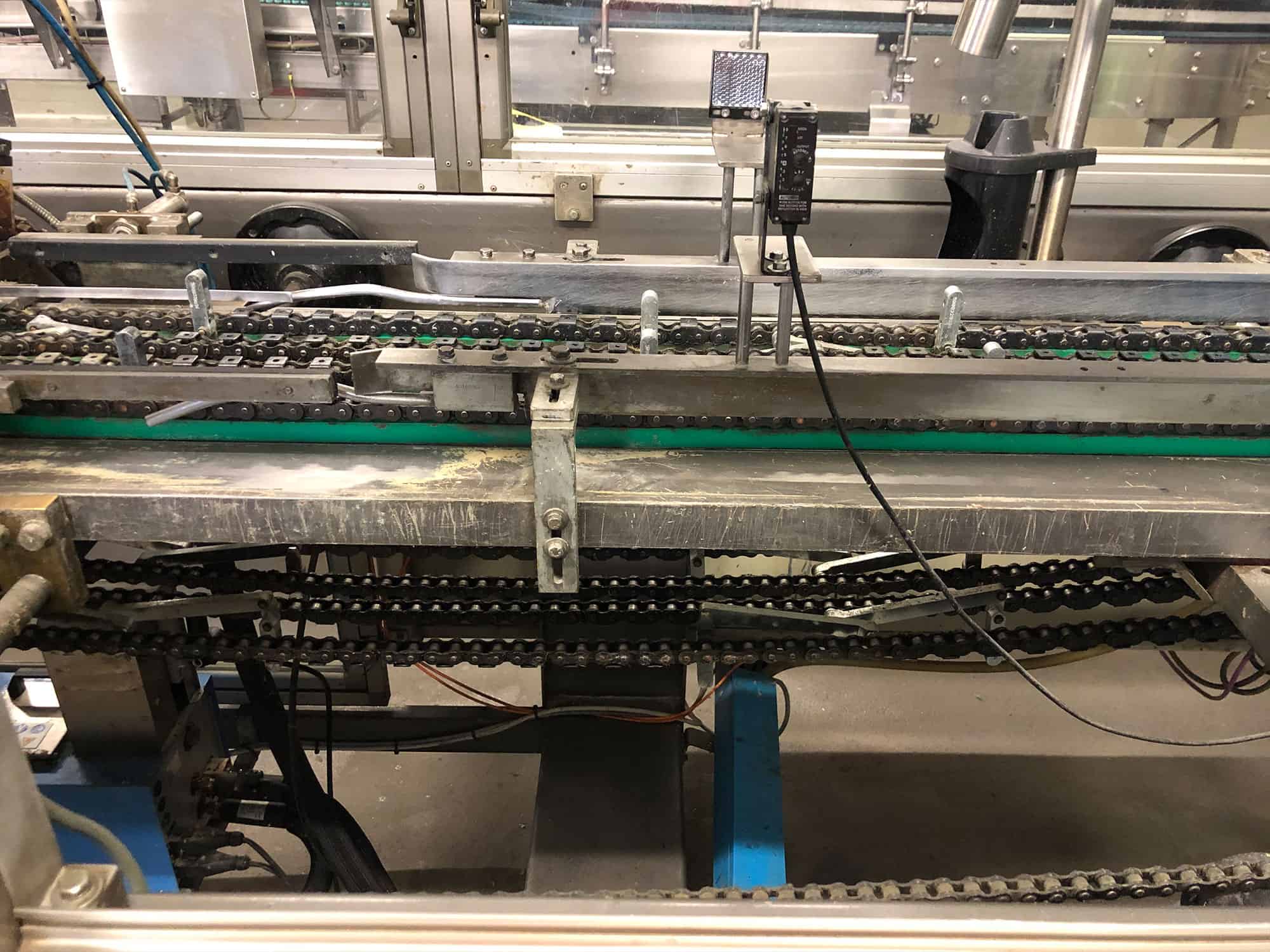 Pomieszczenie robocze of Dimac V25V